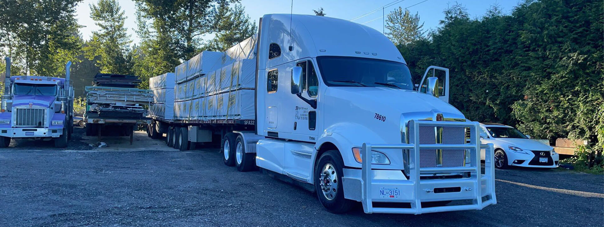 Kelowna Trucking Company, Trucking Services and Wood Hauling
